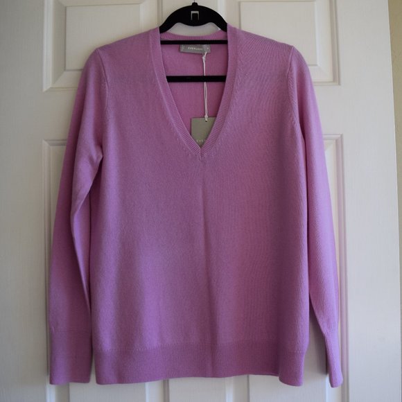 Everlane Women's V-Neck Sweater in Lavender - Picture 1 of 6